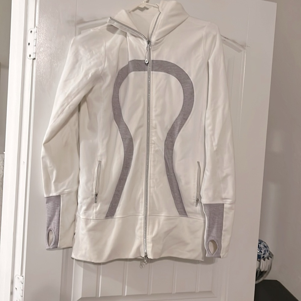LULULEMON STRIDE JACKET